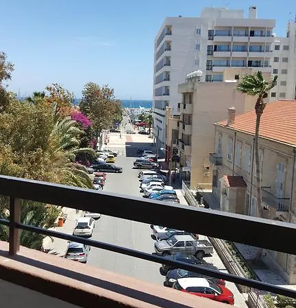 Alex Seaview 32 * Larnaca